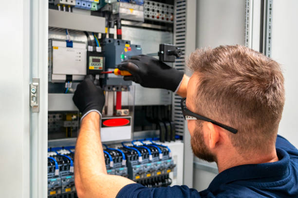 Best Electrical Contractors for Businesses  in Broadview, IL